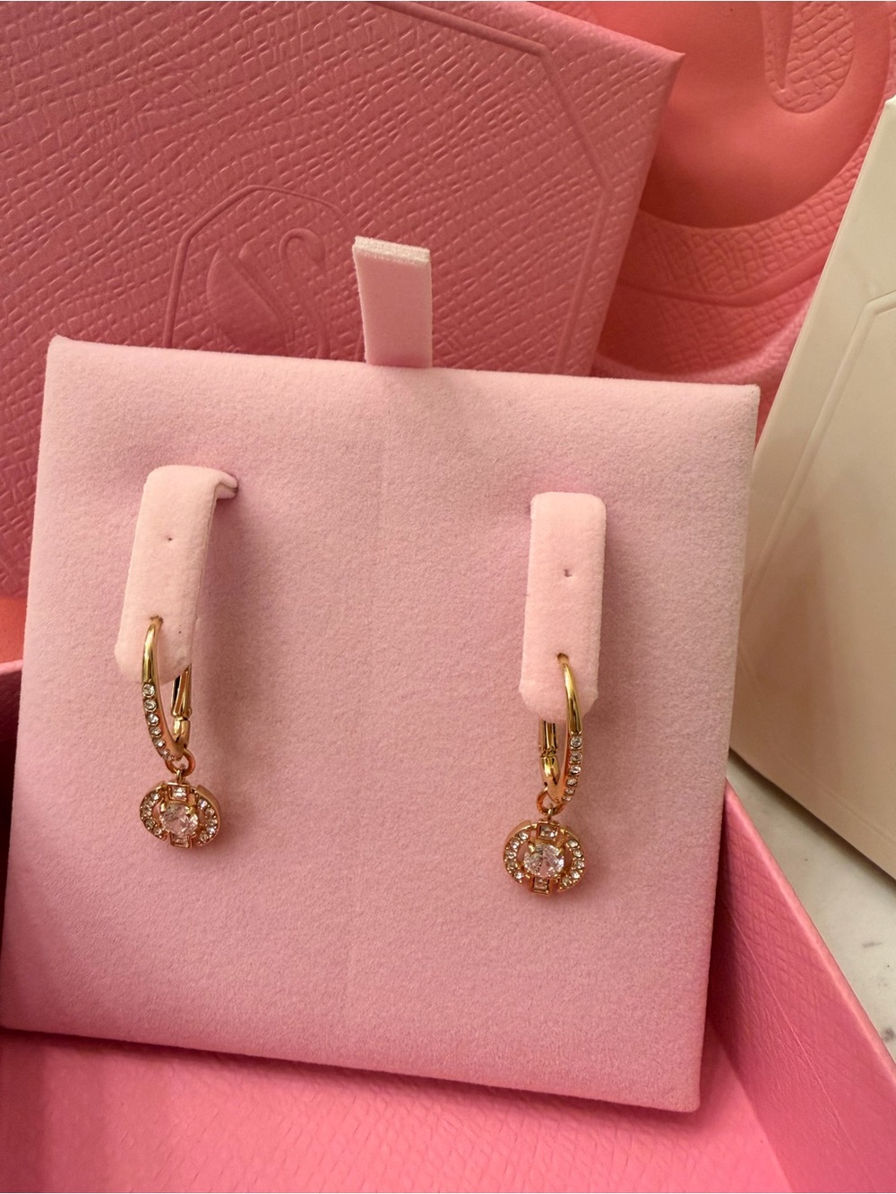 Swarovski Earrings ✨